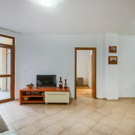 Spacious Arcadia * Sunny Beach